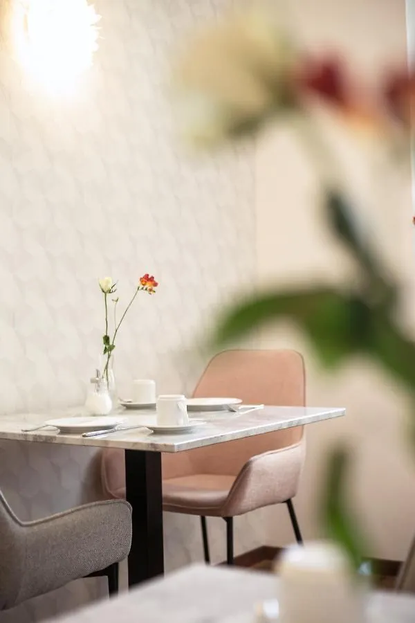 *** Отель Altstadthotel Wetzel Мюльдорф Германия