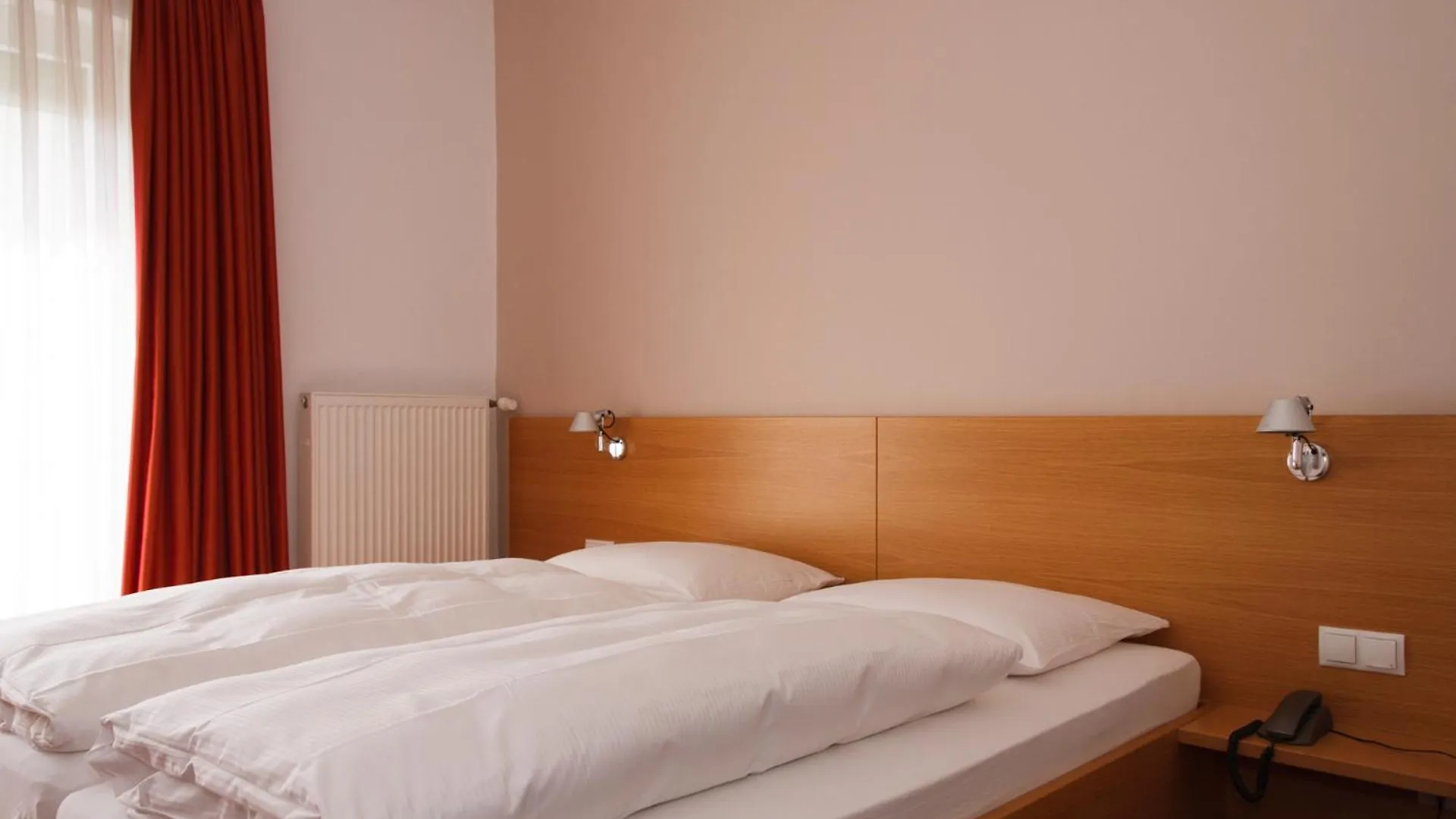 Отель Altstadthotel Wetzel Мюльдорф