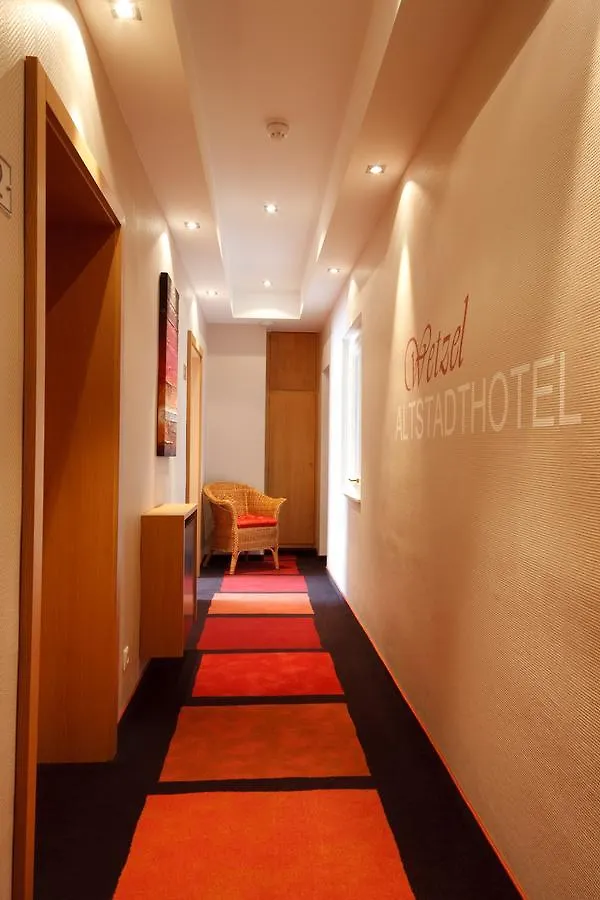 Отель Altstadthotel Wetzel Мюльдорф