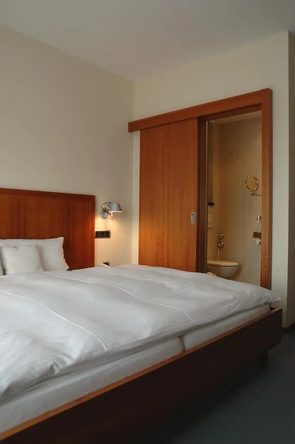 Altstadthotel Wetzel Мюльдорф